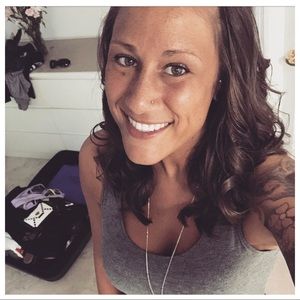 Meet your Posher, Courtney